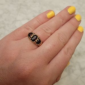 VINTAGE GARNET RING